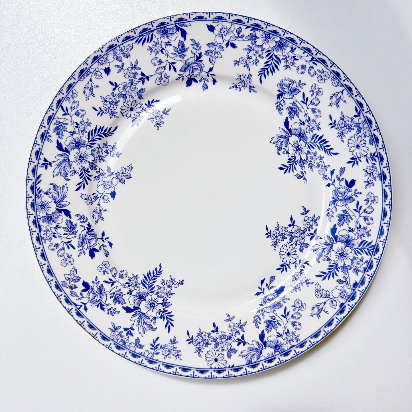 Mraynes Indigo Wildflower Accent & Salad Plates (Set of 4)