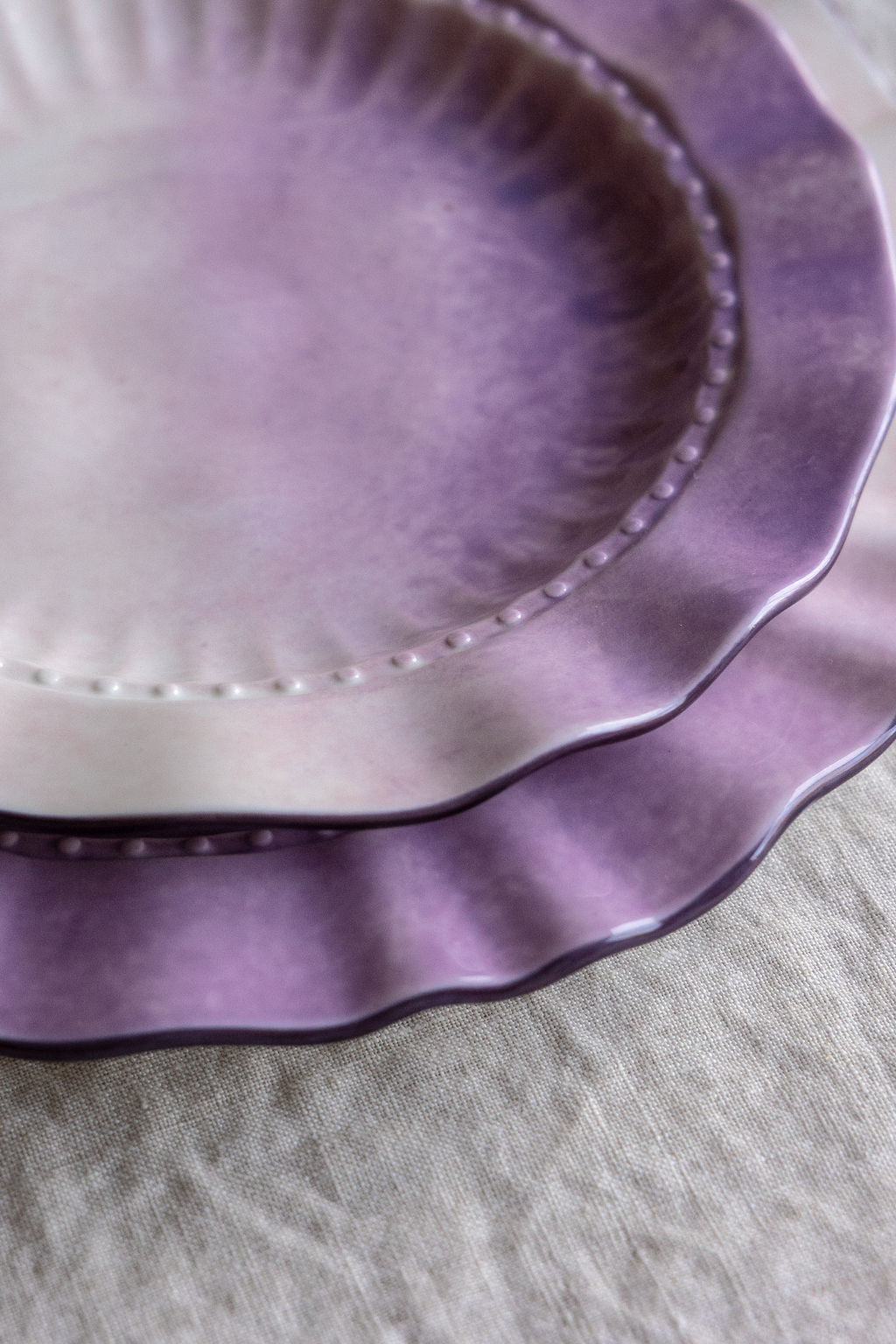 Mraynes Lavender Ombre Ruffled Dinner Plates (Set of 4)