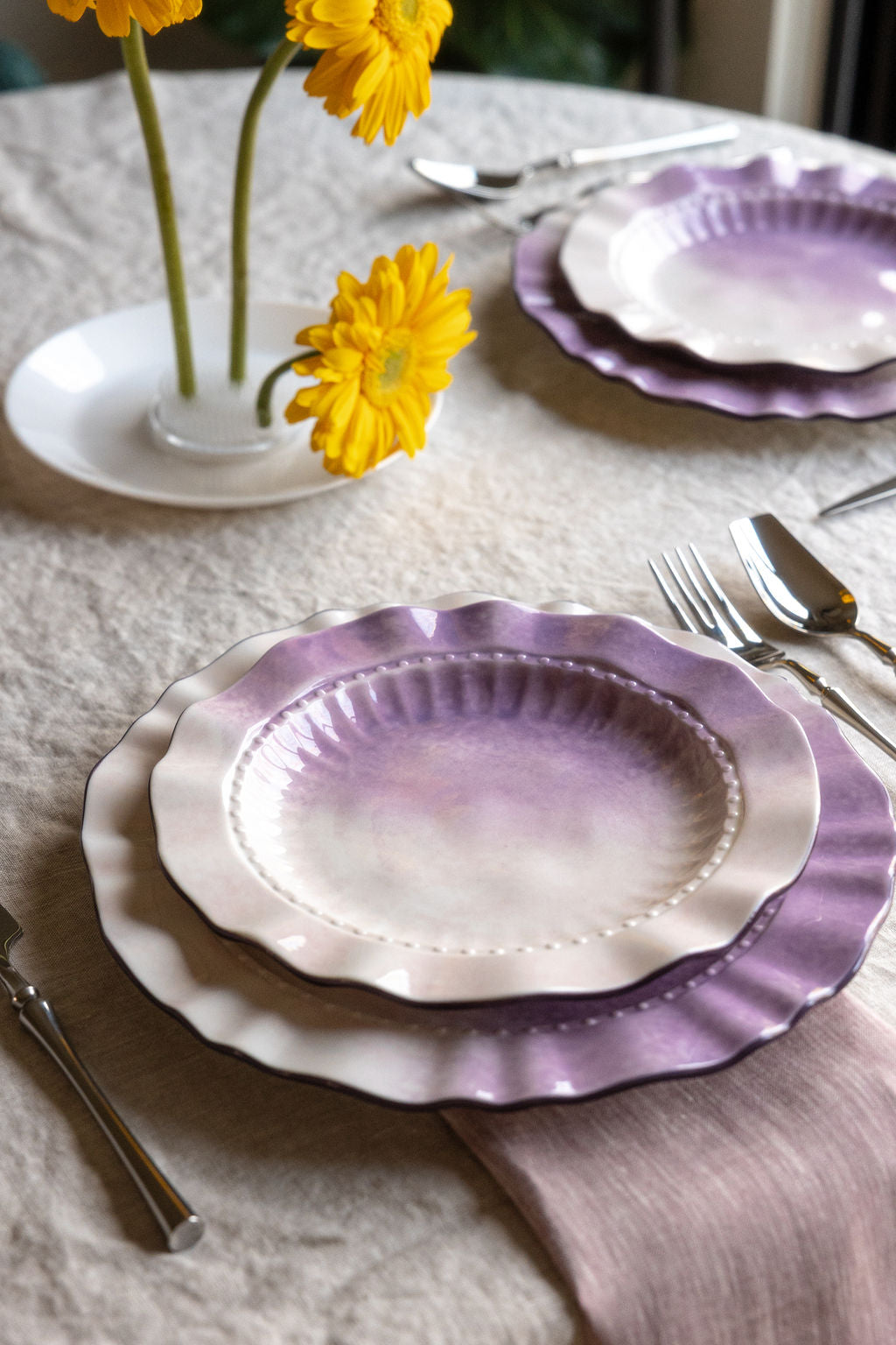 Mraynes Lavender Ombre Ruffled Salad Plates (Set of 4)
