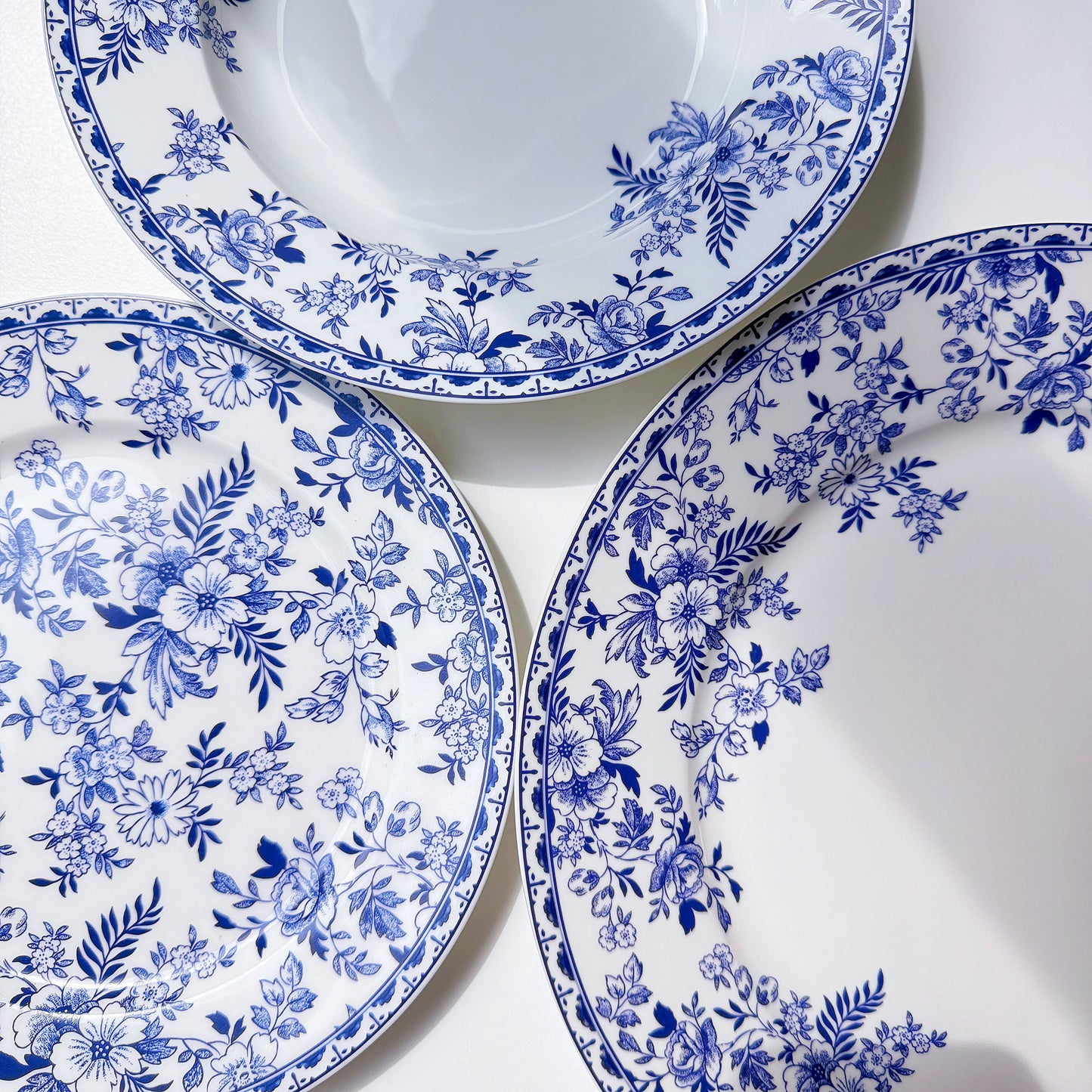 Mraynes Indigo Wildflower Botanical Dinner Plates (Set of 4)
