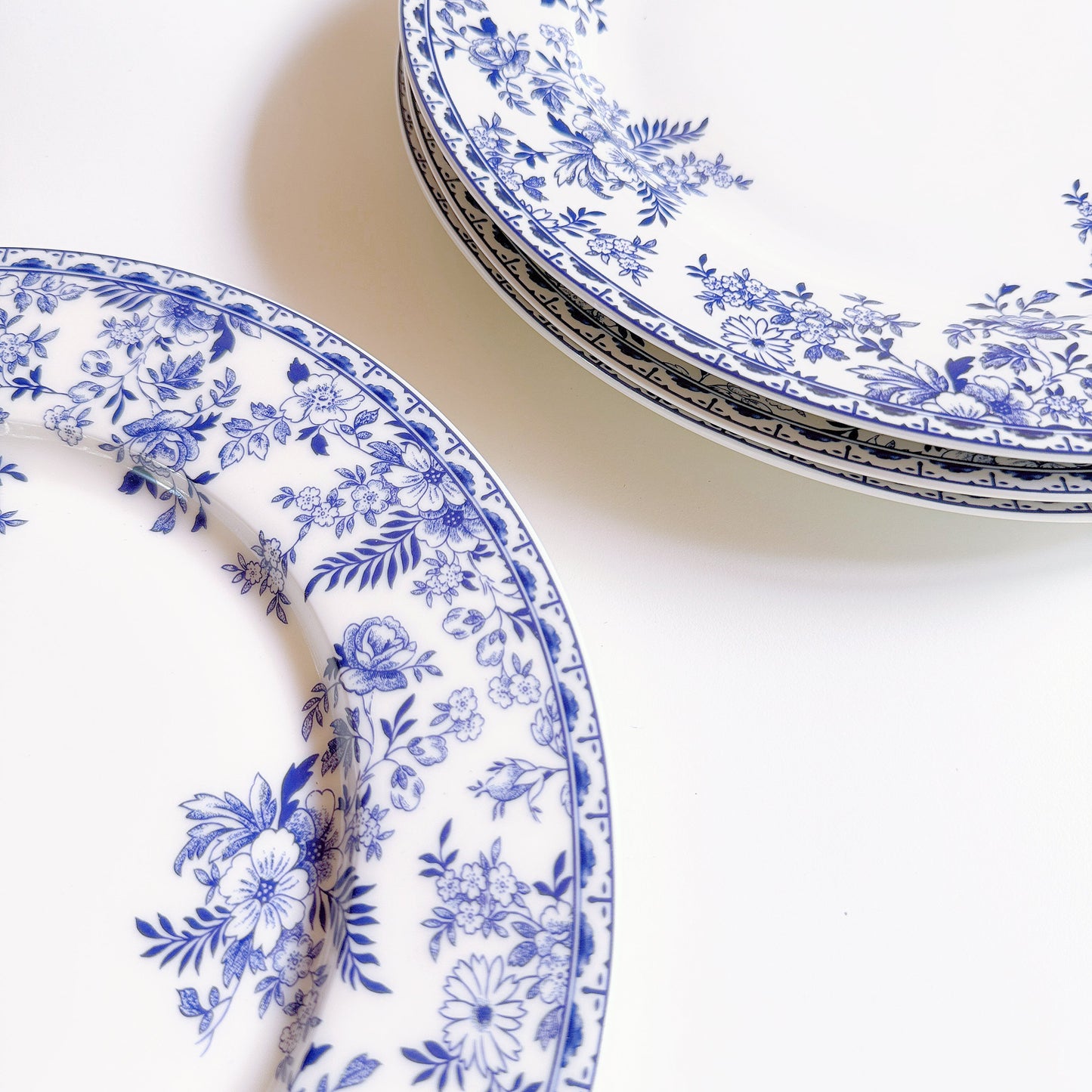 Mraynes Indigo Wildflower Accent & Salad Plates (Set of 4)